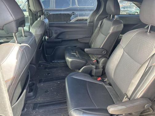 2022 Toyota Sienna XSE 7 Passenger