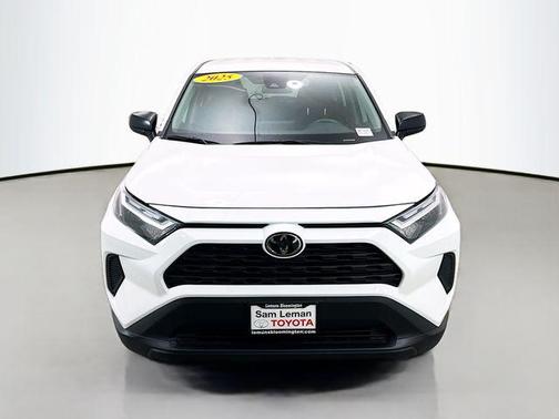 Ice 2025 Toyota RAV4 LE