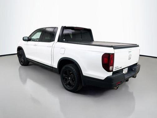 Platinum White Pearl 2023 Honda Ridgeline Black