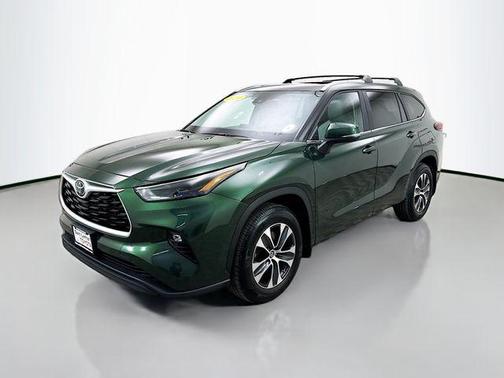 2024 Toyota Highlander XLE