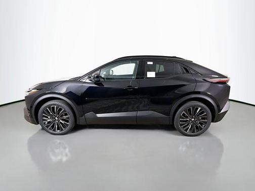 Midnight Black 2026 Toyota C-HR XSE
