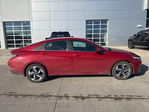 2022 Hyundai ELANTRA HEV Limited