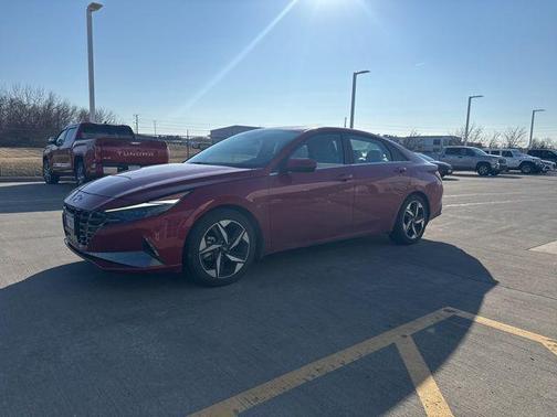 2022 Hyundai ELANTRA HEV Limited