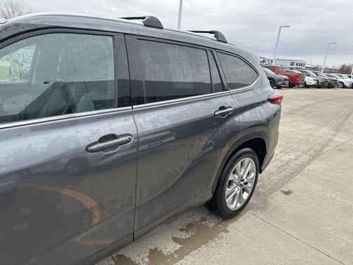 2023 Toyota Highlander Limited