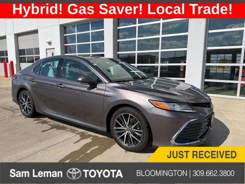 2021 Toyota Camry Hybrid XLE