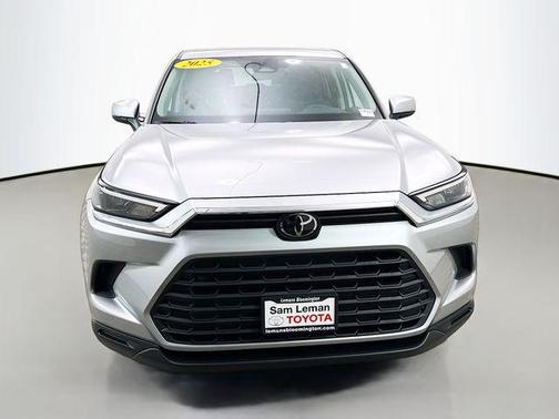 2025 Toyota Highlander LE