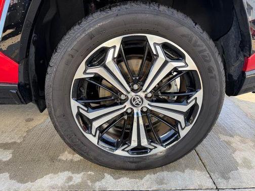 2024 Toyota RAV4 Prime XSE