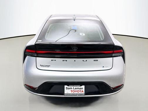 2025 Toyota Prius XLE