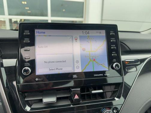 2022 Toyota Camry Hybrid XLE