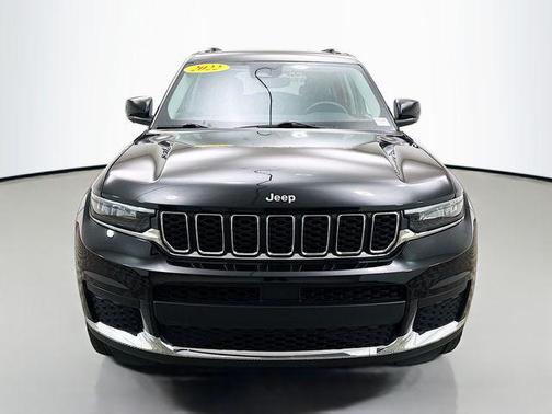 2022 Jeep Grand Cherokee L Laredo