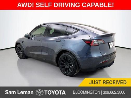 2022 Tesla Model Y Long Range Dual Motor All-Wheel Drive