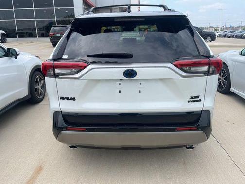 2024 Toyota RAV4 Hybrid SE