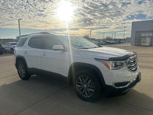 2017 GMC Acadia SLT-1