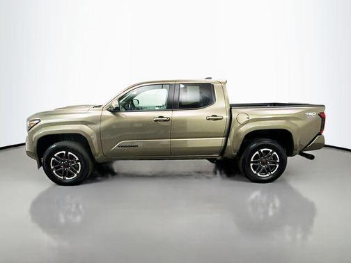 Bronze 2025 Toyota Tacoma TRD Sport