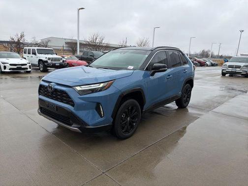 2025 Toyota RAV4 Hybrid SE