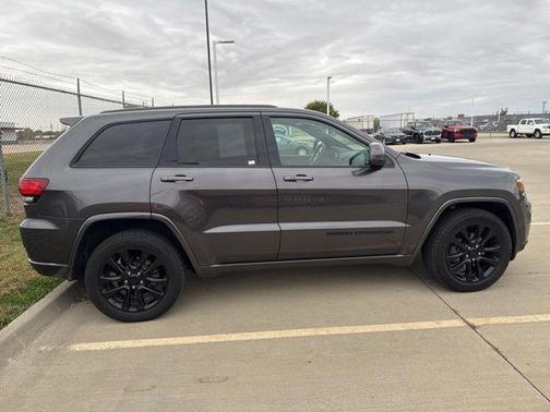 2019 Jeep Grand Cherokee Altitude