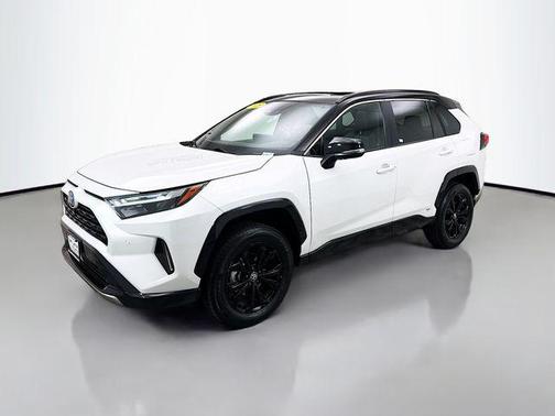 2023 Toyota RAV4 Hybrid SE