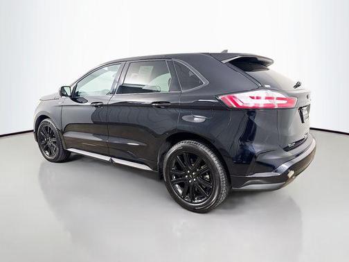 2022 Ford Edge ST Line