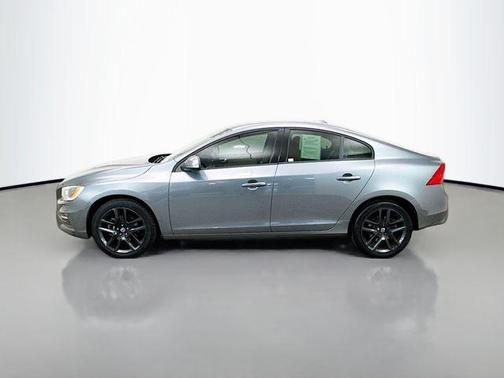 2017 Volvo S60 T5 Dynamic