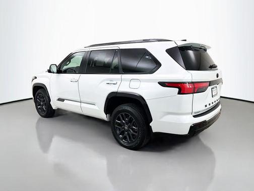 2025 Toyota Sequoia Platinum