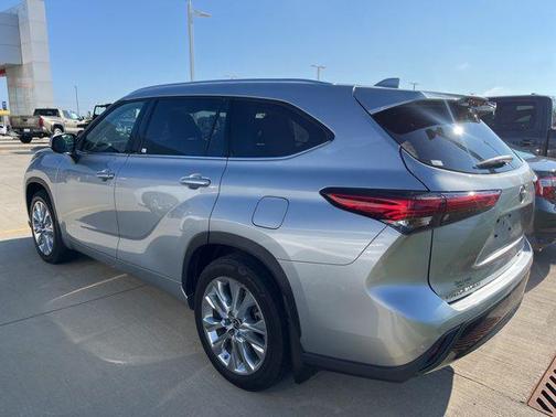 2021 Toyota Highlander Limited
