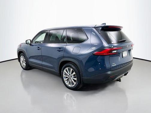 Storm Cloud 2024 Toyota Grand Highlander Platinum