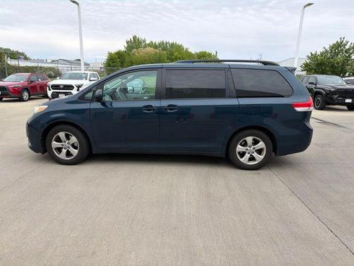 South Pacific Pearl 2012 Toyota Sienna LE