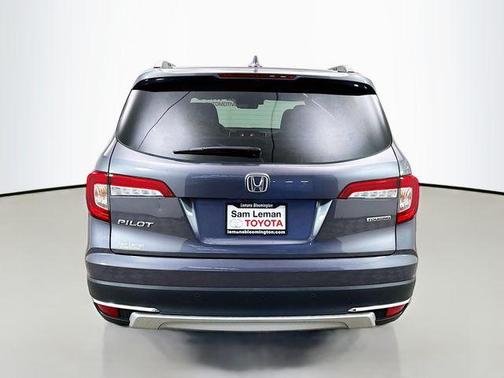 2022 Honda Pilot Touring 8-Passenger