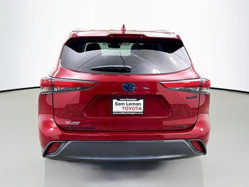 2021 Toyota Highlander Hybrid Limited