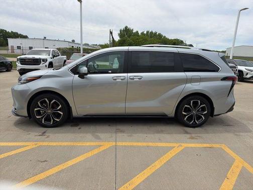 Celestial Silver Metallic 2025 Toyota Sienna Platinum