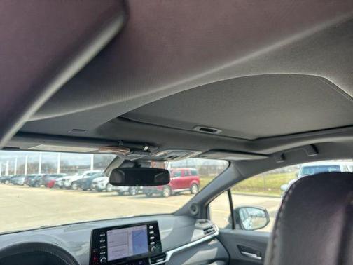 2023 Toyota Sienna XSE 7 Passenger