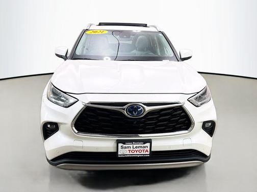 2021 Toyota Highlander Hybrid Platinum