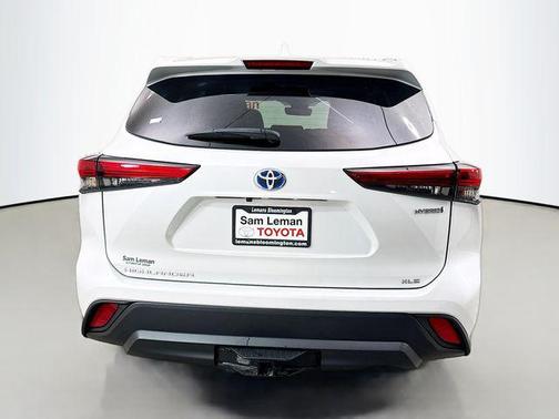 2023 Toyota Highlander Hybrid XLE
