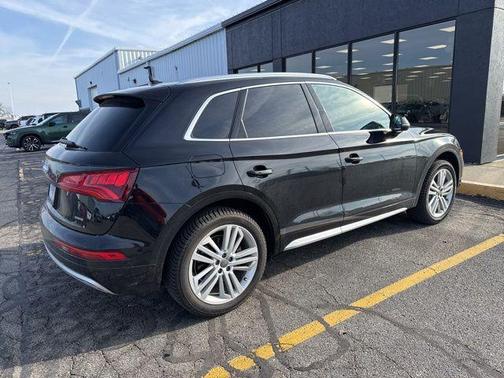 2020 Audi Q5 45 Premium Plus