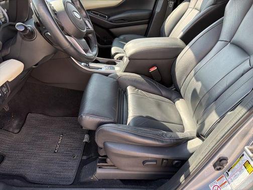 Ice Silver Metallic 2019 Subaru Ascent Limited 7-Passenger