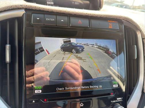 Ice Silver Metallic 2019 Subaru Ascent Limited 7-Passenger