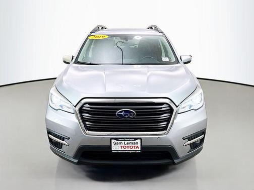 Ice Silver Metallic 2019 Subaru Ascent Limited 7-Passenger