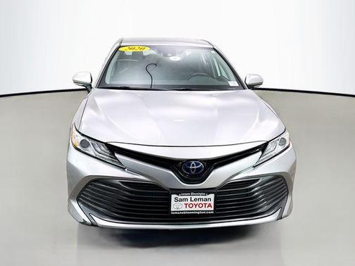 2020 Toyota Camry Hybrid XLE