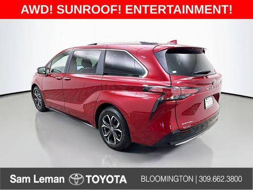 2025 Toyota Sienna Platinum
