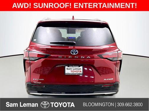 2025 Toyota Sienna Platinum