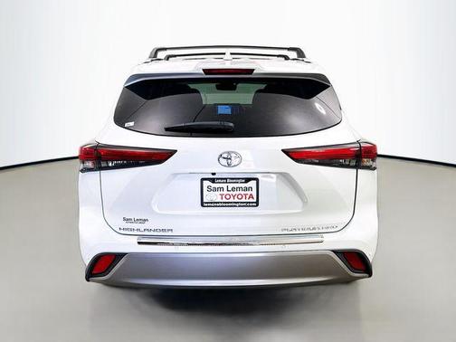 2022 Toyota Highlander Platinum