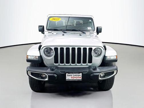 Silver Zynith Clearcoat 2022 Jeep Gladiator Sport S