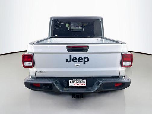 Silver Zynith Clearcoat 2022 Jeep Gladiator Sport S