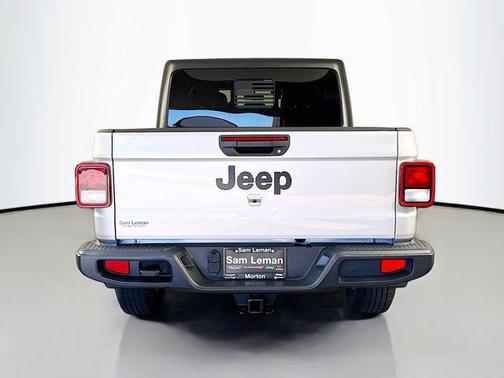 Silver Zynith Clearcoat 2022 Jeep Gladiator Sport S