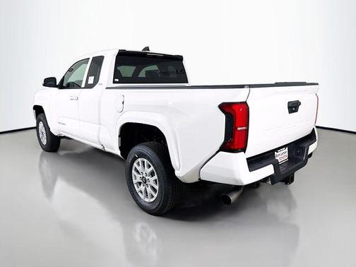 Ice 2026 Toyota Tacoma SR5
