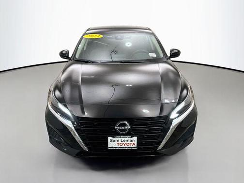 Super Black Clearcoat 2023 Nissan Altima 2.5 SV