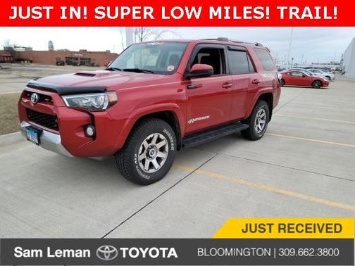 Photo 1 of 4 of 2014 Toyota 4Runner Trail