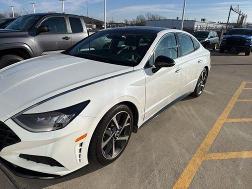 2022 Hyundai SONATA SEL Plus