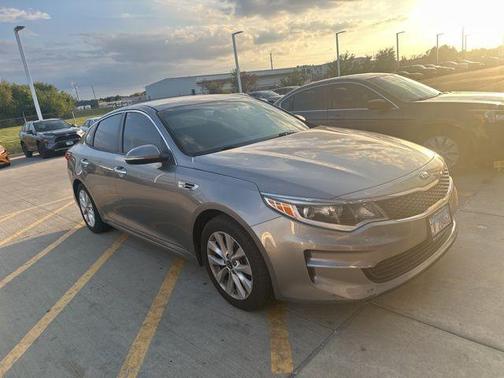 2017 Kia Optima LX