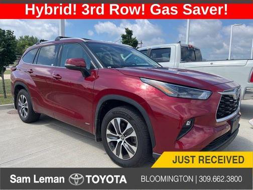 2022 Toyota Highlander Hybrid XLE